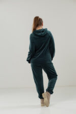 Костюм жіночий 23.1860, 50(2XL), 52(3XL), 54(4XL), смарагдовий, стильний велюровий спортивний костюм на замку у збільшених розмірах - Зображення 3