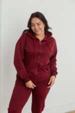 Костюм жіночий Aksan 23.2049 48(XL),50(2XL),52(3XL) колір бордовий - Зображення 4