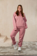 Костюм жіночий 22.1726, 48(XL), 50(2XL), 52(3XL), пудра темна, спортивний утеплений костюм у збільшених розмірах, кофта з капюшоном та кишенею-кенгуру - Зображення 4