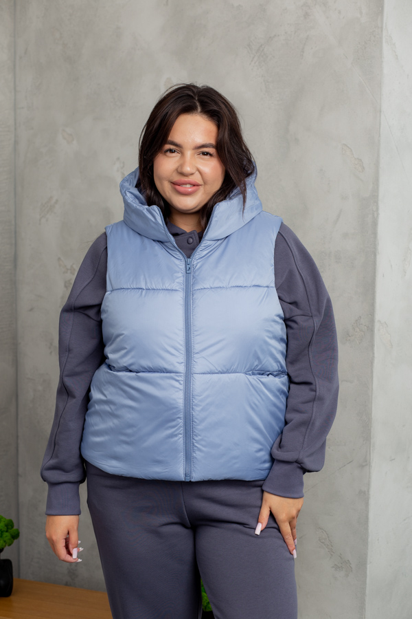 img_6736 Жилетка Aksan 24.2416 46(L), 48(XL), 50(2XL) Колір джинсовий - Зображення 1