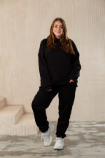 Костюм жіночий 22.1726, 48(XL), 50(2XL), 52(3XL), чорний, спортивний утеплений костюм у збільшених розмірах, кофта з капюшоном та кишенею-кенгуру - Зображення 3