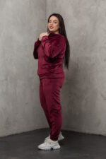 Костюм жіночий 23.1860, 50(2XL), 52(3XL), 54(4XL), бордо 1, стильний велюровий спортивний костюм на замку у збільшених розмірах - Зображення 2