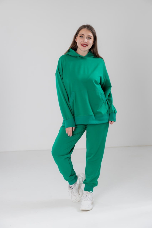 jcwfaxrrksitp5x2s05ffwmy-large Костюм жіночий 23.1856, 48(XL), 50(2XL), 52(3XL), зелений 5, костюм у збільшених розмірах з подовженою кофтою в спортивному стилі, манжети - рібана - Зображення 1