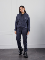 Костюм жіночий 22.1417, 42(S), 44(M), 46(L), 48(XL), графіт, стиль casual (кежуал), замшевий костюм на замку