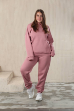 Костюм жіночий 22.1726, 48(XL), 50(2XL), 52(3XL), пудра темна, спортивний утеплений костюм у збільшених розмірах, кофта з капюшоном та кишенею-кенгуру