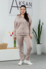 Костюм 22.1417.б Замш тонкий, колір Світле латте, 50(ХХL), 52(3XL), 54(4XL)