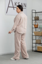 Костюм 25.2587 б Замш тонкий, колір Кремовий, 48(XL), 50(ХХL), 52(3XL) - Зображення 3