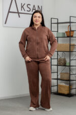 Костюм 25.2590 б Замш тонкий, колір Світло шоколадний, 48(XL), 50(ХХL), 52(3XL)