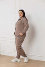 Костюм 24.2552 б Замш тонкий, колір Какао, 48(XL), 50(ХХL), 52(3XL) - Зображення 2