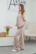 Костюм 25.2590 н Замш тонкий, колір Латте, 42(S), 44(М), 46(L) - Зображення 2