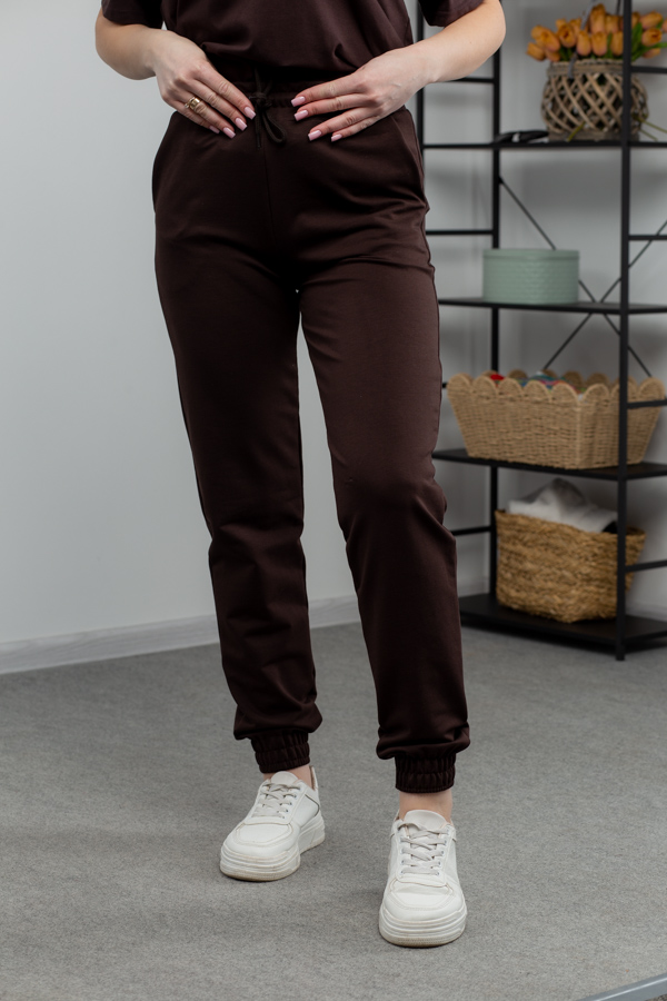 img_0315.jpg Pants 25.493 two-thread knit fabric, color Dark chocolate, 42(S), 44(M), 46(L), 48(XL) - Image 1
