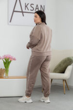 Костюм 25.2611 б Замш тонкий, колір Какао, 48(XL), 50(ХХL), 52(3XL) - Зображення 3