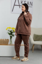 Костюм 22.1417 с.б Замш тонкий, колір Світло шоколадний, 56(5XL), 58(6XL), 60(7XL) - Зображення 2