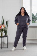 Костюм 22.1417 с.б Замш тонкий, колір Графіт, 56(5XL), 58(6XL), 60(7XL)