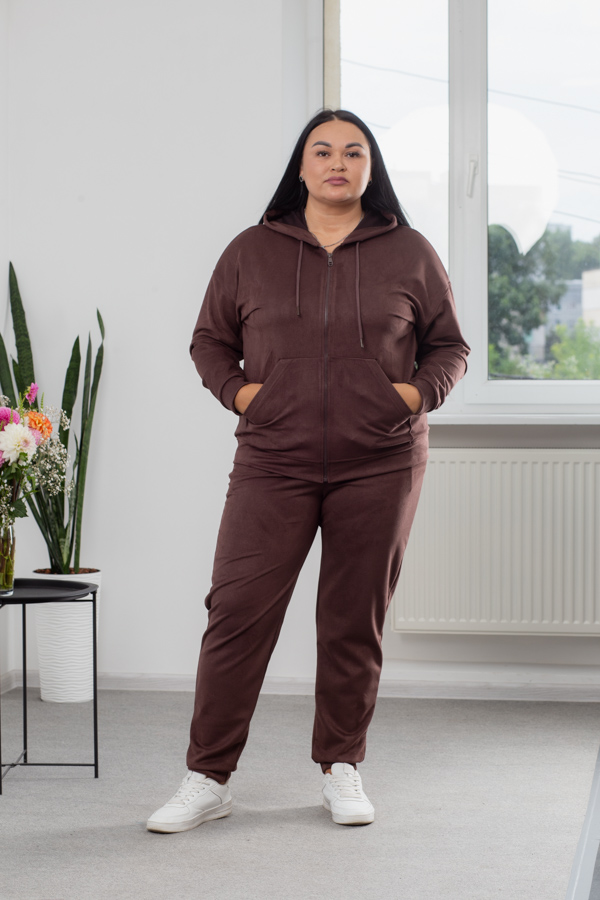 img_8713.jpg Костюм 22.1417 с.б Замш тонкий, колір Темний шоколад, 56(5XL), 58(6XL), 60(7XL) - Зображення 1