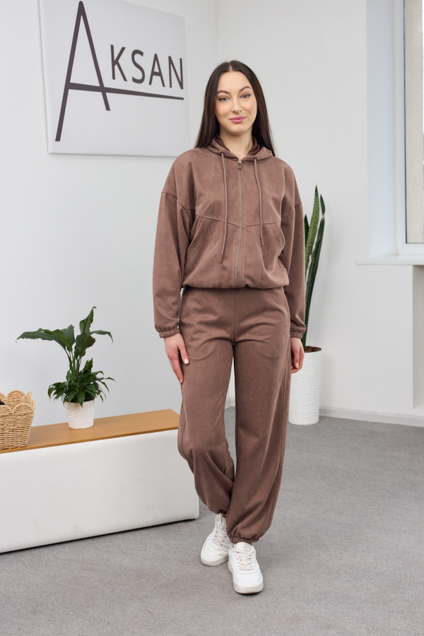 sera5839-2.jpg Set 26.2851 dünnes Wildleder, Farbe Helle Schokolade, 40(XS), 42(S), 44(M) - Image 1