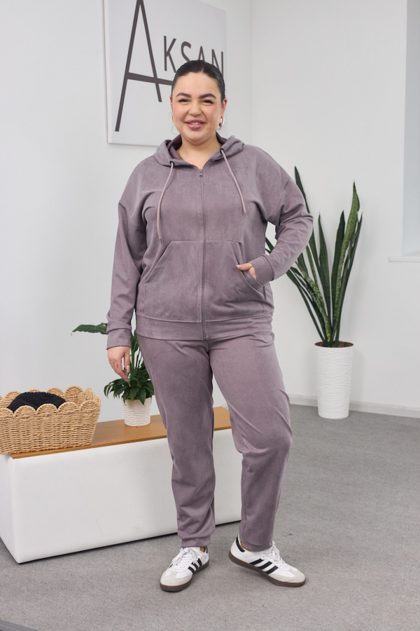 sera6238.jpg Set 26.1417 thin suede, color Olive, 48(XL), 50(XXL), 52(3XL) - Image 1