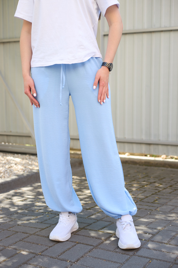 sera8296 Pantaloni 26.2937 crep american, culoare Albastru cer, 40(XS), 42(S), 44(M) - Image 1