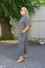Костюм 26.2973 с.б Американський креп, колір Темно сірий, 54(4XL), 56(5XL), 58(6XL) - Зображення 3