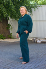 Костюм 26.2928 б Американський креп, колір Смарагдовий, 48(XL), 50(ХХL), 52(3XL) - Зображення 3