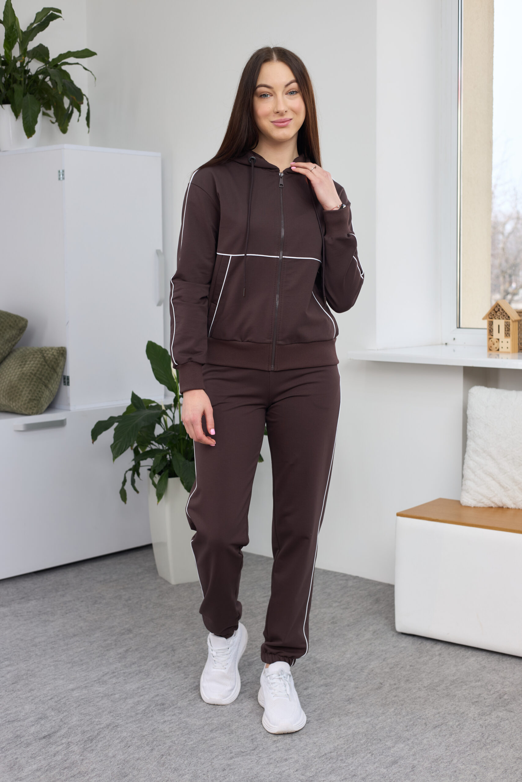sera2442-1 Костюм 26.2729 н Трикотаж двухнитка, колір Темний шоколад, 42(S), 44(М), 46(L) - Зображення 1