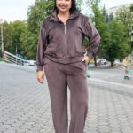 Костюм 26.2991 б Велюр тонкий, колір Темний шоколад, 46(L), 48(XL), 50(ХХL)