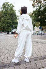 Костюм 26.3030 н Трикотаж двухнитка, колір Молочний, 40(XS), 42(S), 44(М) - Зображення 2